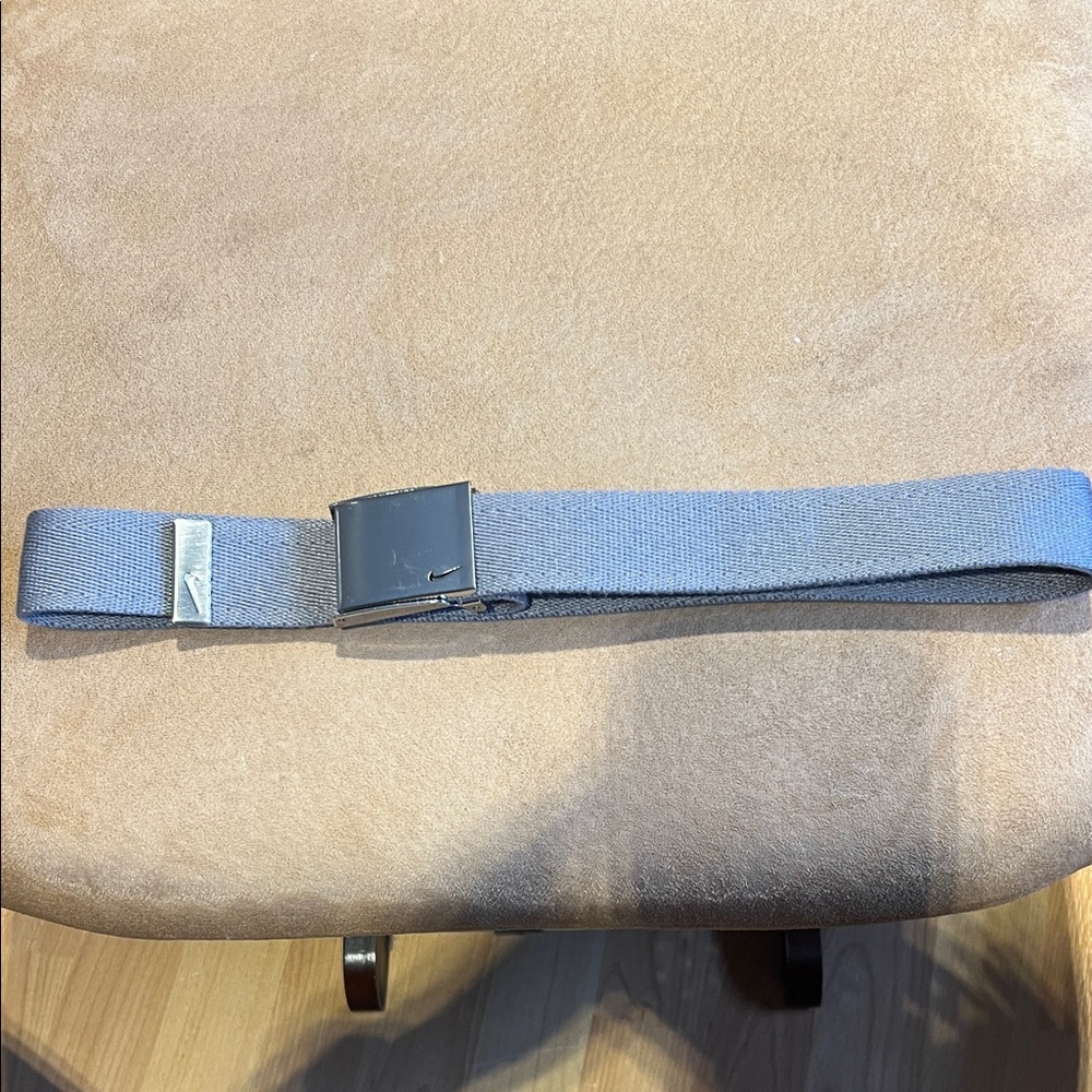Nike Men's Gray Fabric Belt